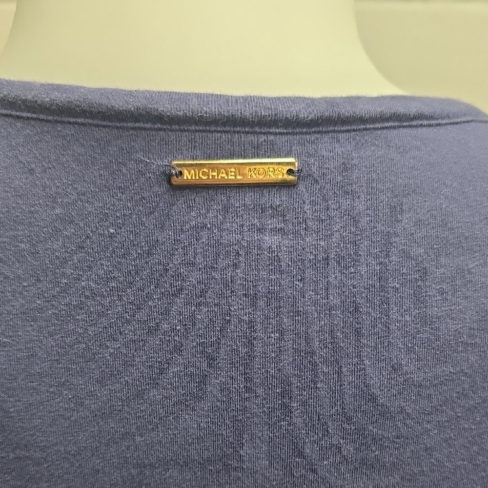 Michael Kors Lavender Top with Gold Accent - Picture 8 of 10
